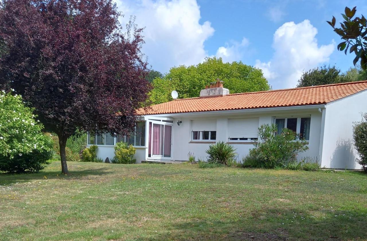 La Gisiere, Chambres D'Hotes Challans Exteriör bild